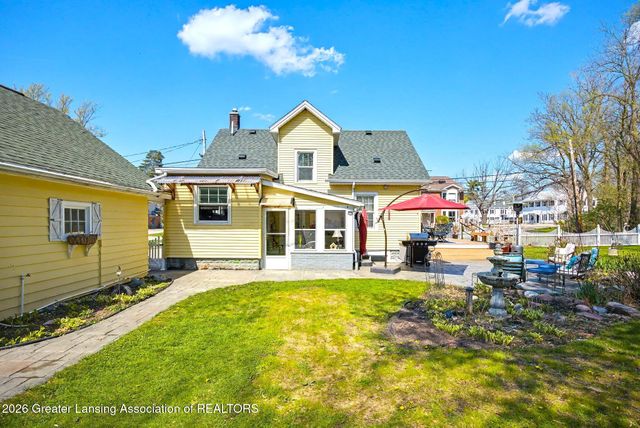 2123 Clinton Street, Okemos, MI 48864