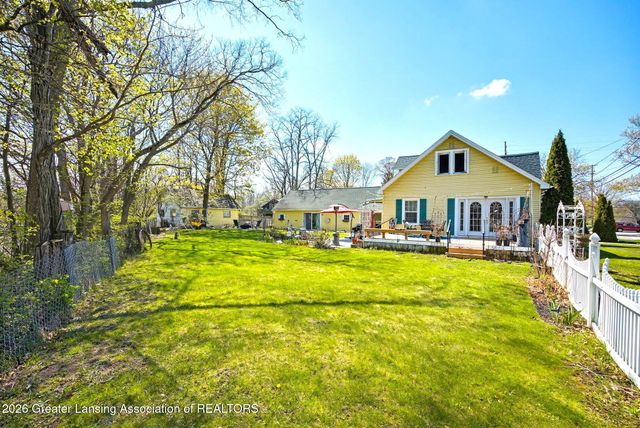 2123 Clinton Street, Okemos, MI 48864