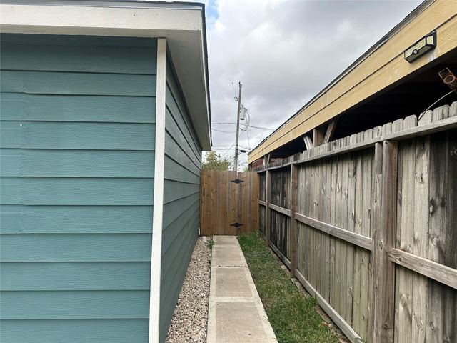 1502 Acacia Drive, Pasadena, TX 77502