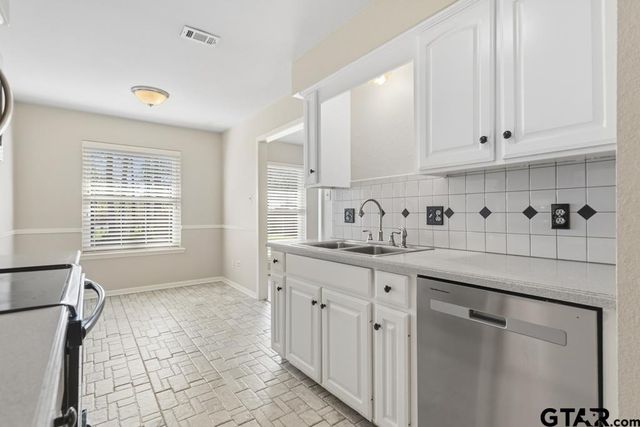 16865 Plumridge Cir, Tyler, TX 75703