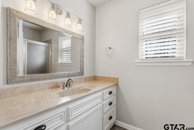 16865 Plumridge Cir, Tyler, TX 75703