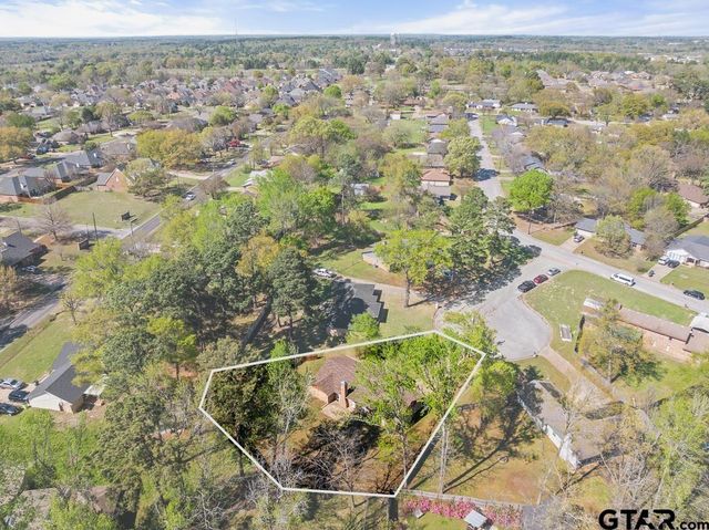 16865 Plumridge Cir, Tyler, TX 75703