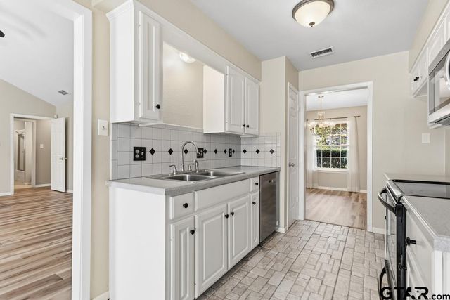 16865 Plumridge Cir, Tyler, TX 75703