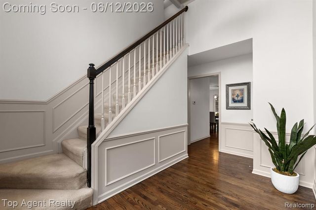 1570 Sugar Maple Way, West Bloomfield, MI 48324