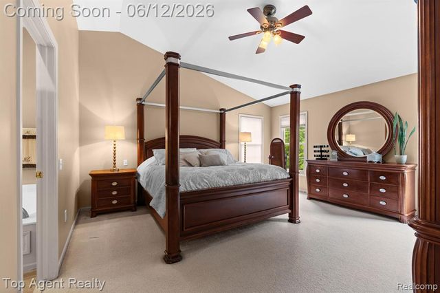 1570 Sugar Maple Way, West Bloomfield, MI 48324