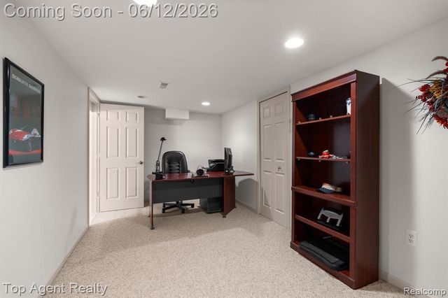 1570 Sugar Maple Way, West Bloomfield, MI 48324