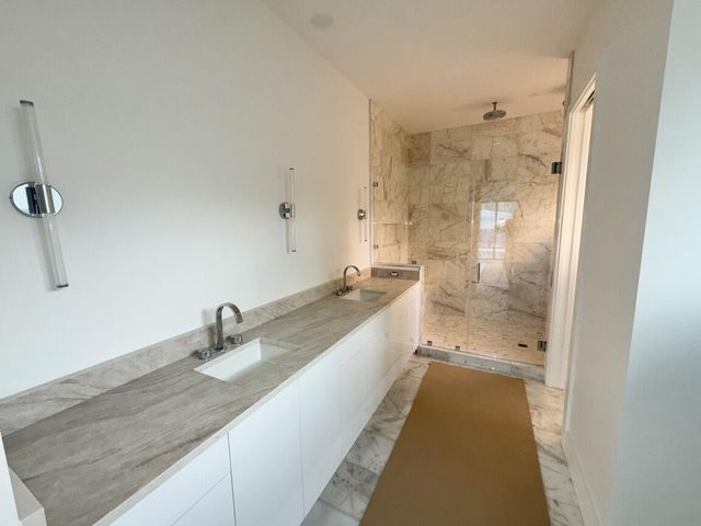 1781 NE 18th Street, Fort Lauderdale, FL 33305