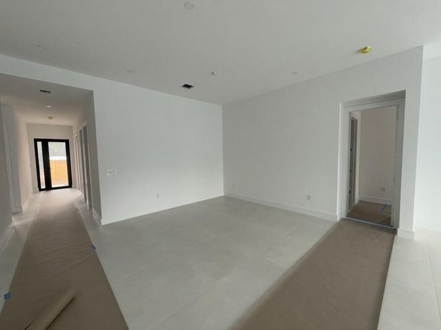 1781 NE 18th Street, Fort Lauderdale, FL 33305