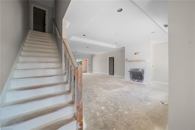 242 Avian Lane, Winston-salem, NC 27127