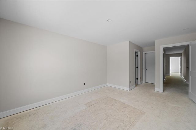 242 Avian Lane, Winston-salem, NC 27127