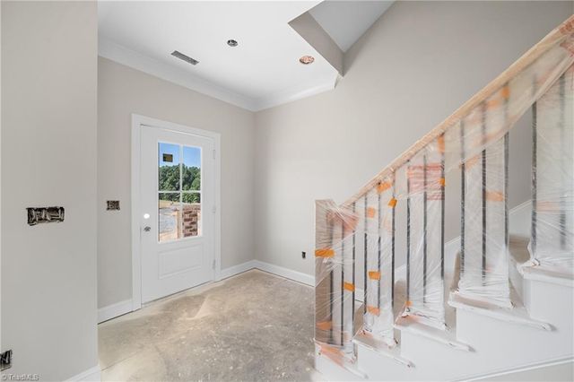 242 Avian Lane, Winston-salem, NC 27127