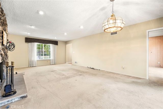 23709 Community Street, West Hills, CA 91304