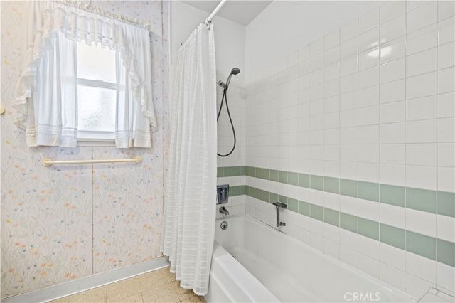 23709 Community Street, West Hills, CA 91304