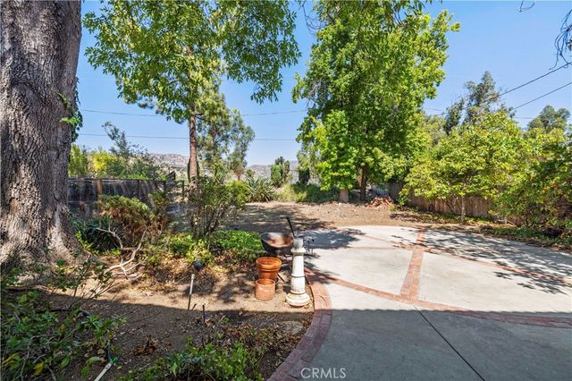 23709 Community Street, West Hills, CA 91304