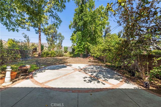 23709 Community Street, West Hills, CA 91304