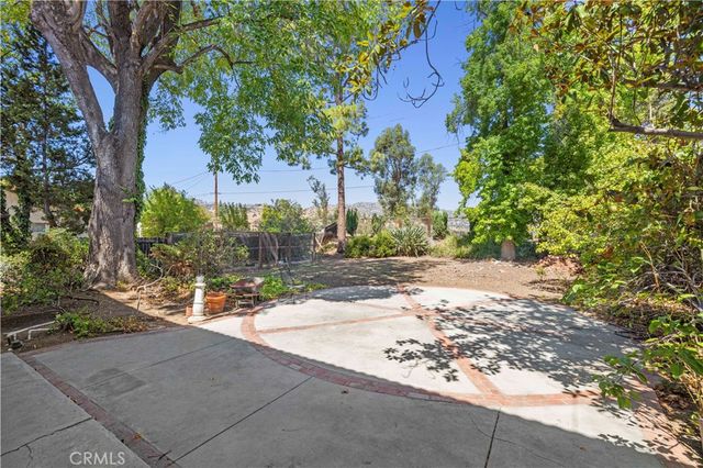 23709 Community Street, West Hills, CA 91304