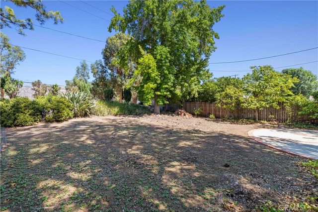 23709 Community Street, West Hills, CA 91304