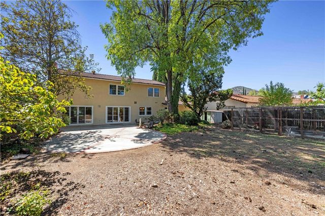 23709 Community Street, West Hills, CA 91304