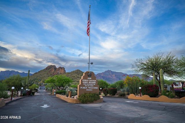 4782 S PURA VIDA Way 1, Gold Canyon, AZ 85118