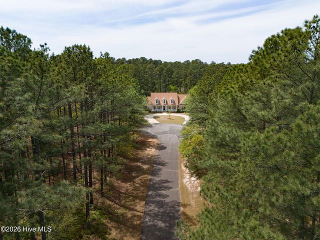 15940 Lovegrass Lane, Wagram, NC 28396