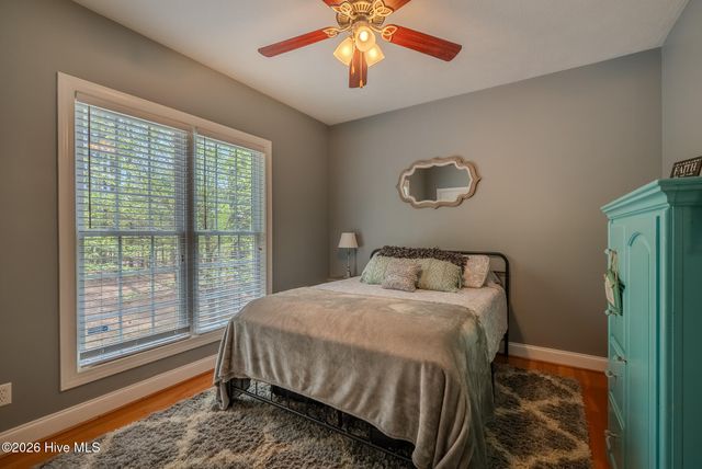 15940 Lovegrass Lane, Wagram, NC 28396