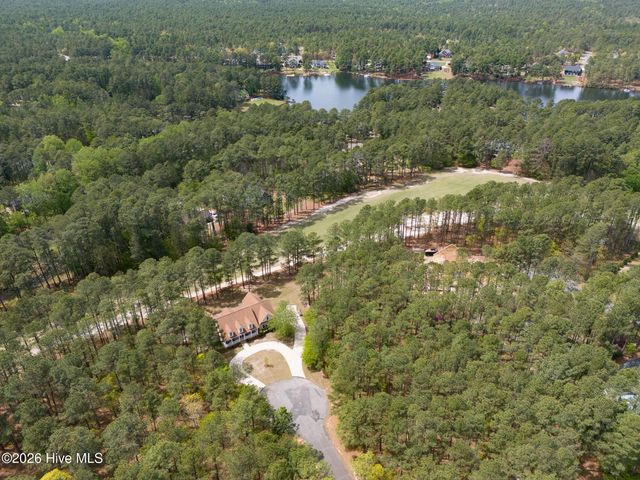 15940 Lovegrass Lane, Wagram, NC 28396