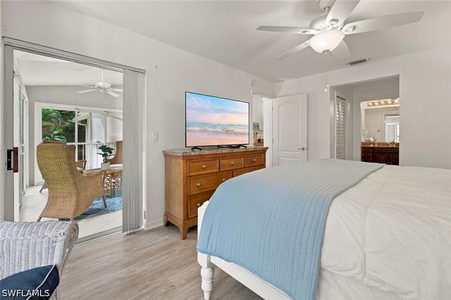 470 Country Hollow CT I204, Naples, FL 34104