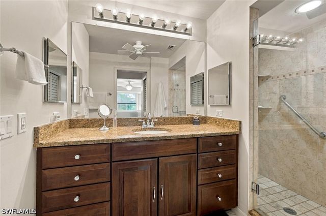 470 Country Hollow CT I204, Naples, FL 34104