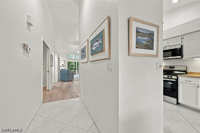 470 Country Hollow CT I204, Naples, FL 34104