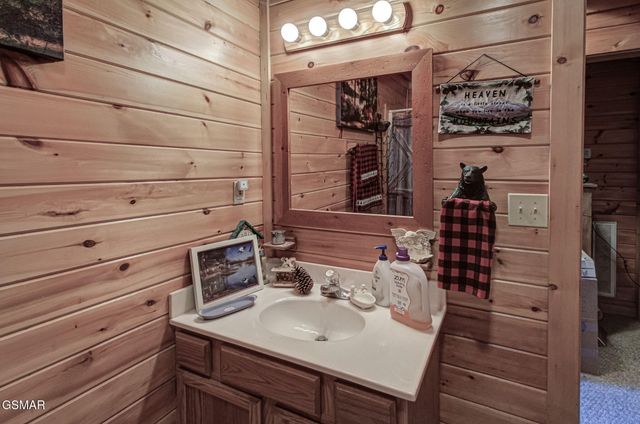 2505 Fleming Way, Sevierville, TN 37876