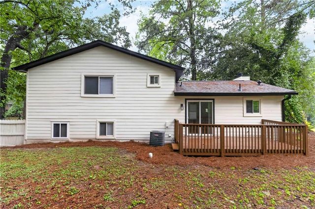 3292 Mixon Way, Stone Mountain, GA 30087
