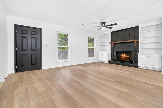 3292 Mixon Way, Stone Mountain, GA 30087