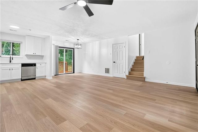 3292 Mixon Way, Stone Mountain, GA 30087