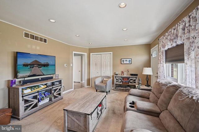 328 PEDRICKTOWN, Swedesboro, NJ 08085