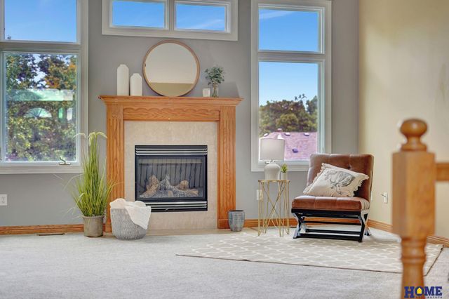 4911 S 76th Street, Lincoln, NE 68516