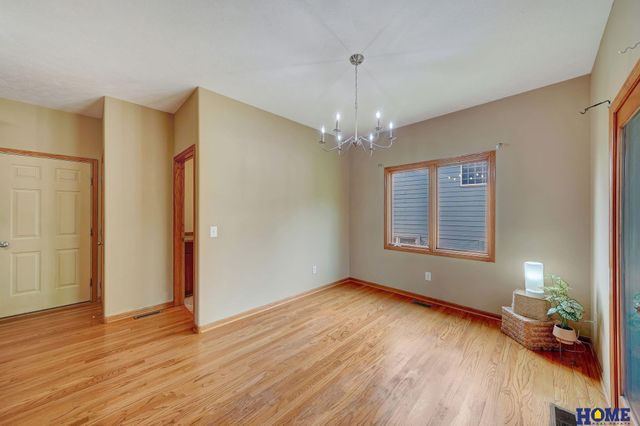 4911 S 76th Street, Lincoln, NE 68516