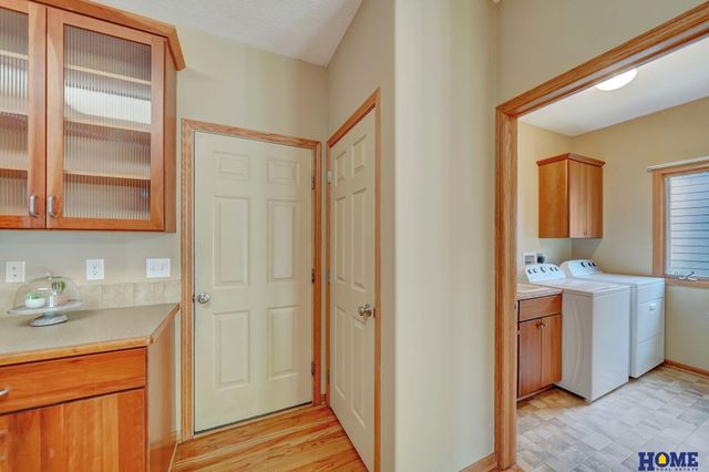 4911 S 76th Street, Lincoln, NE 68516