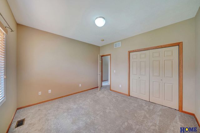 4911 S 76th Street, Lincoln, NE 68516