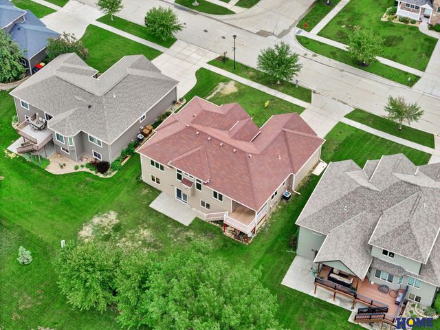 4911 S 76th Street, Lincoln, NE 68516