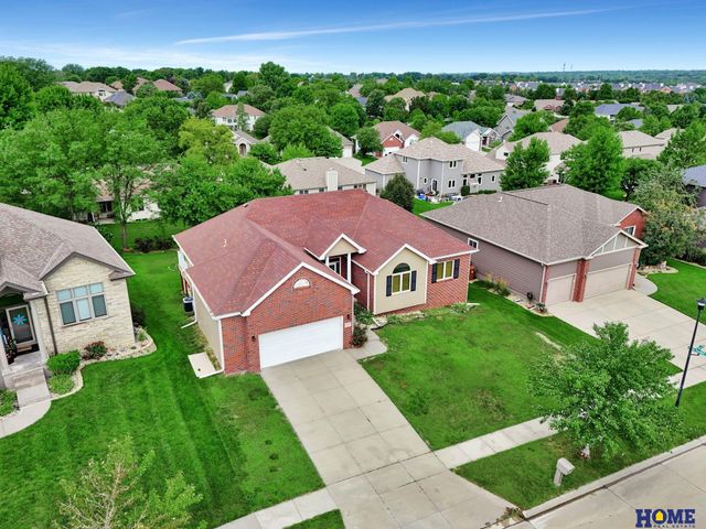 4911 S 76th Street, Lincoln, NE 68516