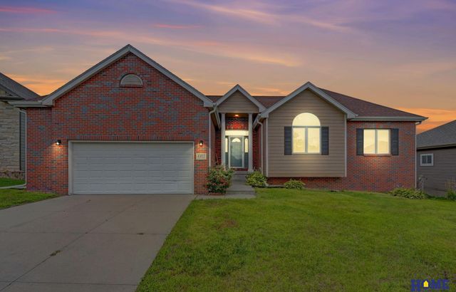 4911 S 76th Street, Lincoln, NE 68516