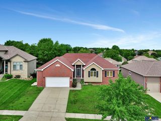4911 S 76th Street, Lincoln, NE 68516