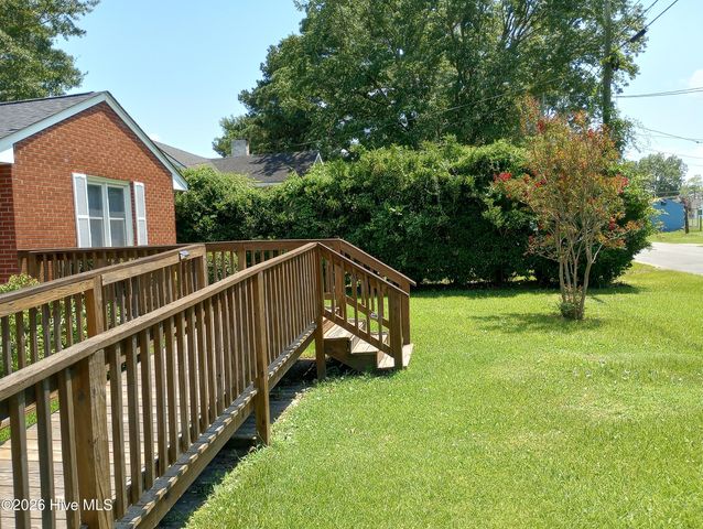 4083 N Pitt Street, Ayden, NC 28513