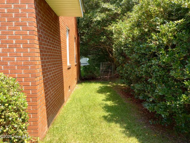 4083 N Pitt Street, Ayden, NC 28513