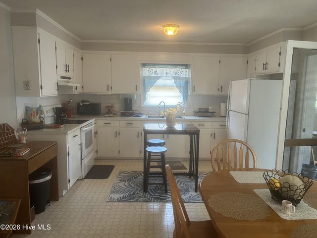 4083 N Pitt Street, Ayden, NC 28513