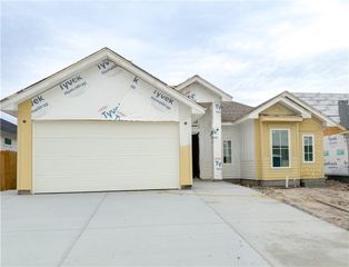 8105 Berenstain Dr, Corpus Christi, TX 78414