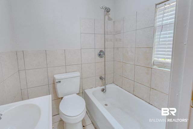 1302 WINDSOR Avenue, Mobile, AL 36605