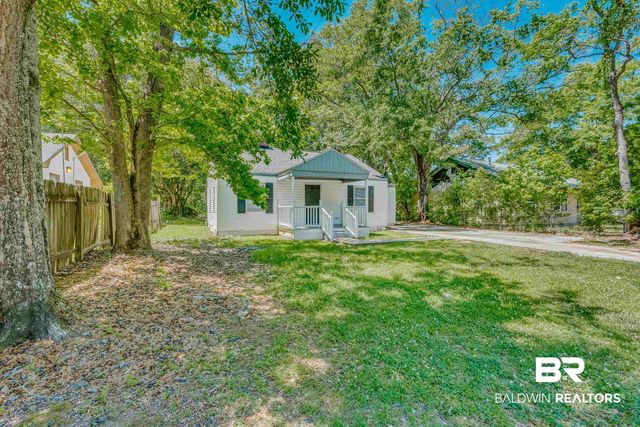 1302 WINDSOR Avenue, Mobile, AL 36605