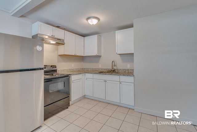 1302 WINDSOR Avenue, Mobile, AL 36605