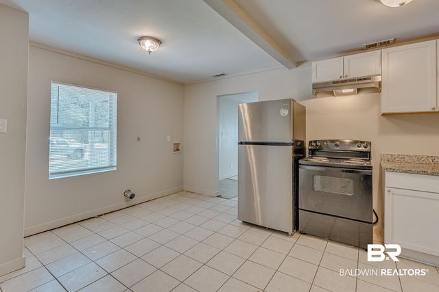 1302 WINDSOR Avenue, Mobile, AL 36605